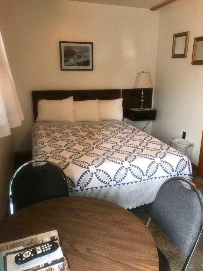 Chalet Motel Кастер Экстерьер фото